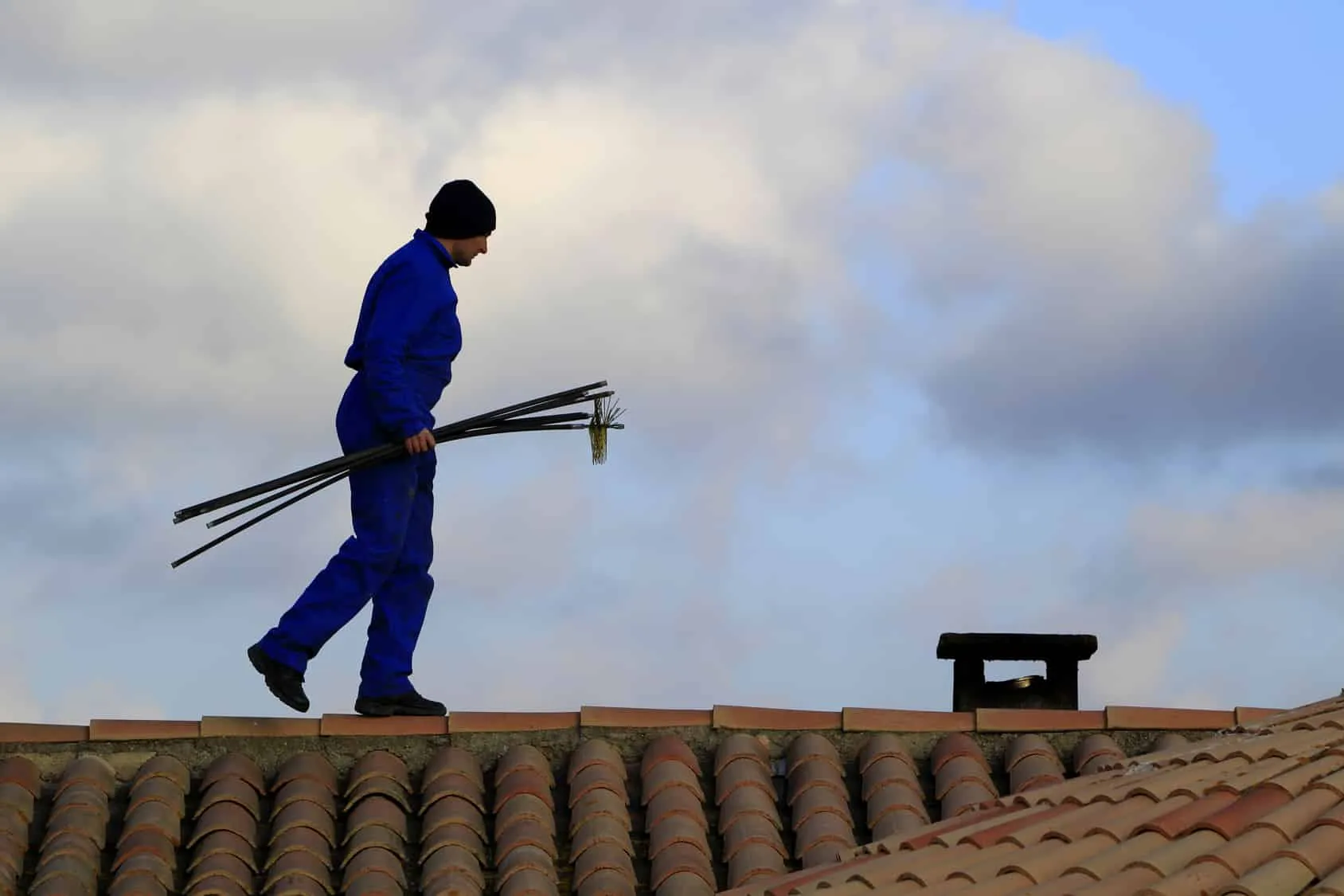 Ramonage d'une cheminée dans les Landes